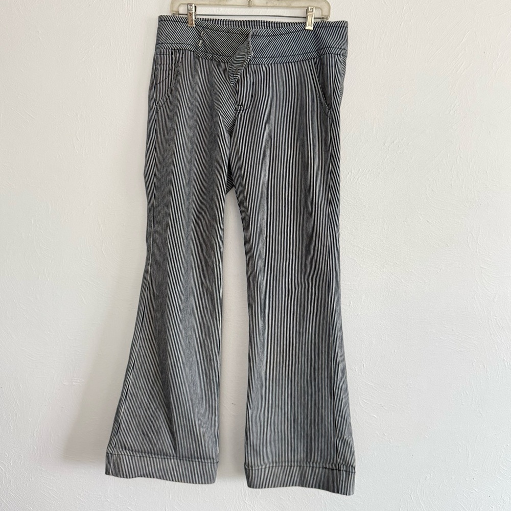 Guess Jeans Blue & White Striped Wide Leg Jeans Size 30